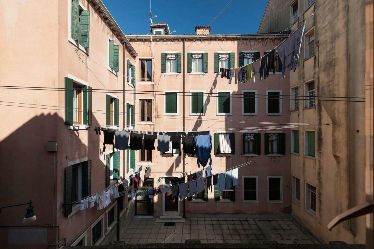 Le Ancore Apartment Few Steps From Biennale Art Venedig Exteriör bild